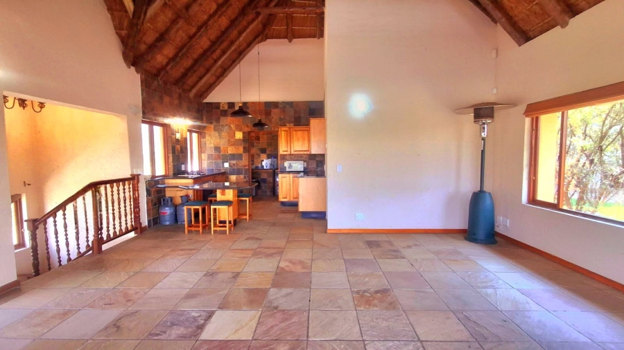 4 Bedroom Property for Sale in Boschenvaal River Front Lodges Free State